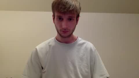 Snapshot of ashingwest97 chatting on October 18, 2025, 2:14 am Ashing online show from October 18, 2025, 2:14 am