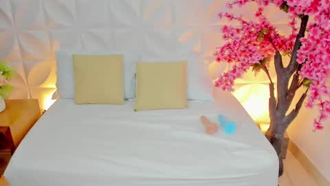 ASHLEY online show from February 9, 2025, 3:00 am