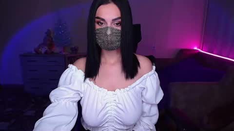   Yasmina   online show from January 21, 2025, 3:15 am