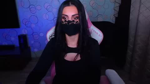   Yasmina   online show from November 2, 2025, 3:20 am