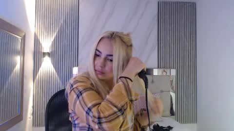 ashley__tylor online show from June 8, 2026, 3:56 pm