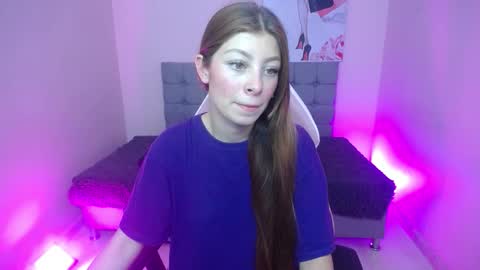 Snapshot of ashley_benson_x chatting on February 16, 2026, 6:59 pm Ashley online show from February 16, 2026, 6:59 pm