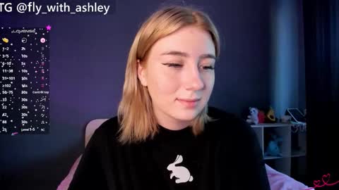 ashley_fly online show from September 9, 2025, 6:13 am