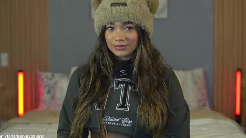 Snapshot of ashley_ospino chatting on February 23, 2025, 5:01 am  Ashley  online show from February 23, 2025, 5:01 am