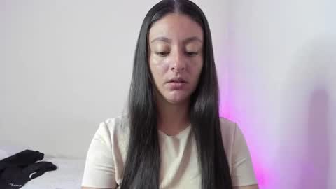 Snapshot of ashleybazan1 chatting on September 17, 2025, 3:24 pm Ashley online show from September 17, 2025, 3:24 pm