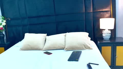 Im Ashley  online show from January 16, 2026, 7:51 pm