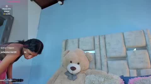 AshleyHill online show from September 23, 2025, 4:15 am