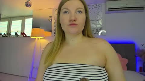 AshleyJonse online show from September 29, 2025, 4:50 am