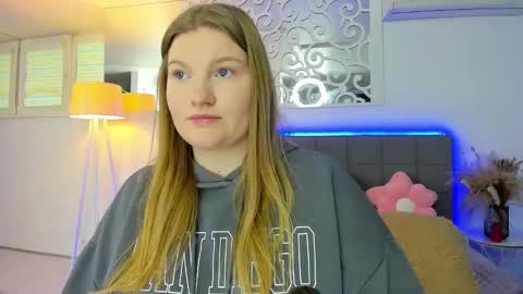 AshleyJonse online show from February 24, 2026, 6:11 am