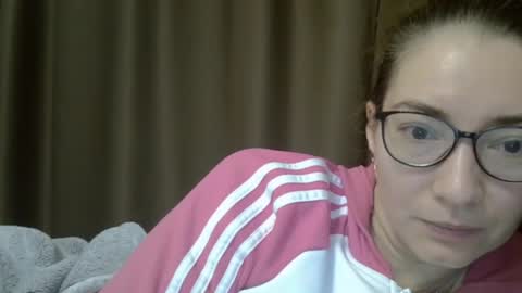 Ashley online show from November 28, 2025, 5:54 am