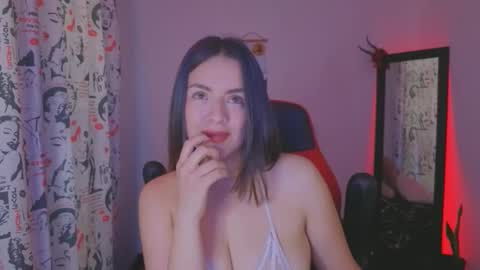 ASHLEY online show from November 5, 2025, 1:22 pm