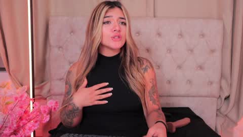 Ashley Lauren online show from January 15, 2025, 10:27 am