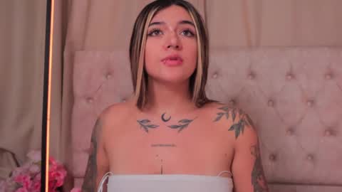 Ashley Lauren online show from February 13, 2025, 7:13 am