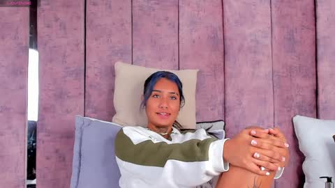 Snapshot of ashlie_robertss chatting on February 8, 2025, 11:33 am Ashlie online show from February 8, 2025, 11:33 am