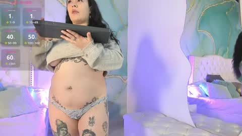 Ashliey Roberts online show from June 9, 2026, 12:06 pm