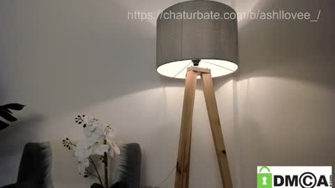 ashllovee online show from February 26, 2025, 8:15 am