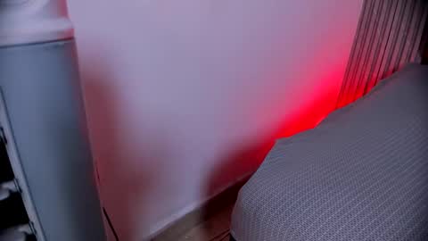 ashlybenison online show from January 17, 2025, 8:13 am