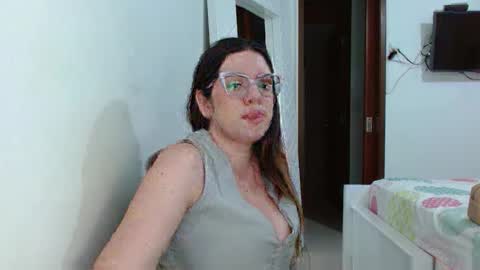 AshlyMoon online show from May 16, 2026, 12:07 am