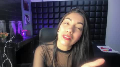 ashlyy sweet  online show from June 3, 2026, 3:17 pm