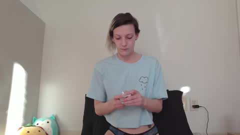 Snapshot of ashquartz chatting on March 8, 2025, 10:13 pm Ash online show from March 8, 2025, 10:13 pm