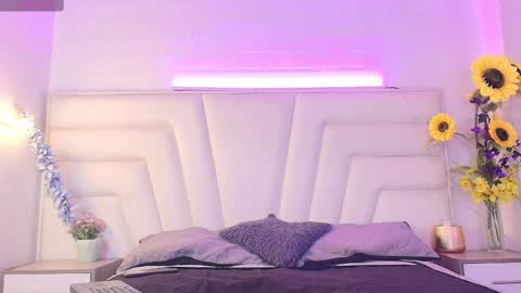 ashton_dick online show from November 5, 2025, 8:09 pm