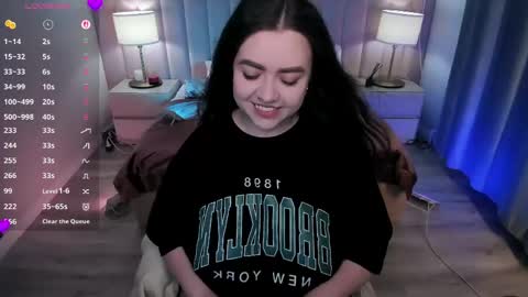Snapshot of ashton_heidi chatting on May 1, 2026, 11:09 pm Your girlfriend online show from May 1, 2026, 11:09 pm