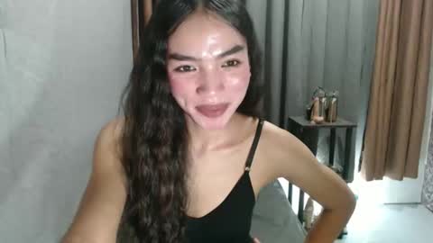 asian_cassy online show from April 12, 2026, 5:34 am