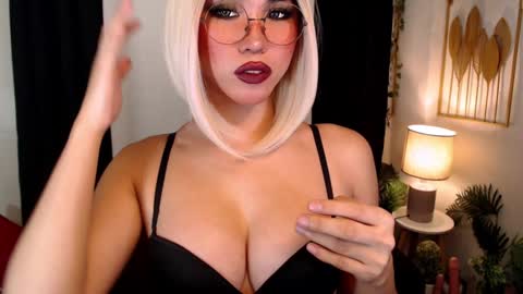 hinata online show from December 13, 2024, 3:16 am