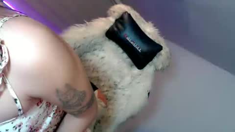 Snapshot of asian_loloera chatting on January 12, 2025, 3:25 pm Rhea online show from January 12, 2025, 3:25 pm