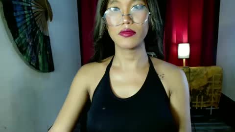 Snapshot of asian_petit19 chatting on February 8, 2025, 4:14 am Lovely online show from February 8, 2025, 4:14 am