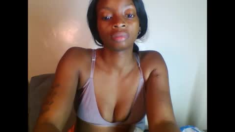 Asia online show from October 28, 2025, 3:36 pm