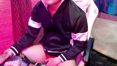 asian_ricky18 online show from November 13, 2025, 9:08 am