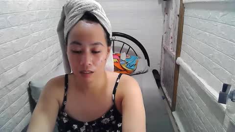Snapshot of asian_sexydimples chatting on February 2, 2025, 12:46 pm Trixie online show from February 2, 2025, 12:46 pm