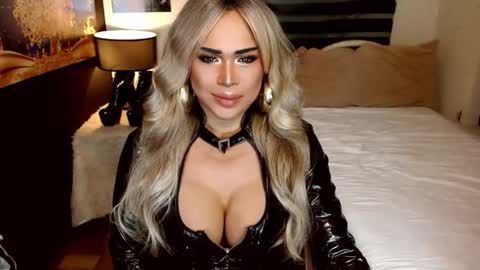 Snapshot of asianassetxxx chatting on February 3, 2026, 5:18 pm nicole online show from February 3, 2026, 5:18 pm