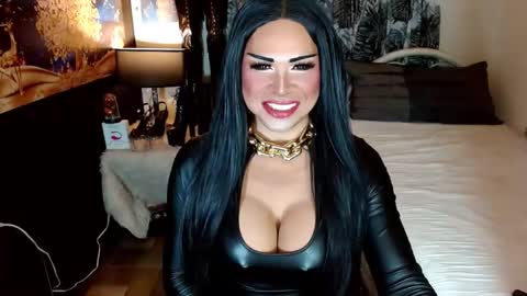 nicole online show from March 11, 2026, 5:19 pm