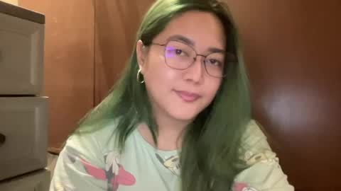Curvy online show from June 13, 2026, 3:32 pm