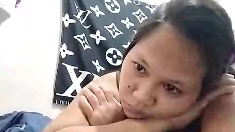 asiancreamy4u online show from February 5, 2025, 2:37 pm