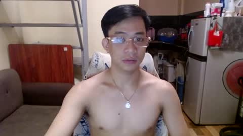 asiandreamboyx online show from February 6, 2025, 7:45 am