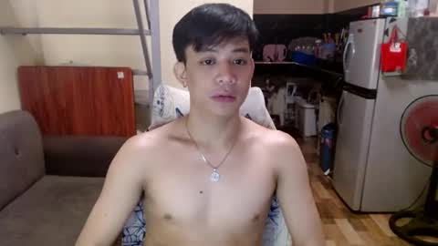 asiandreamboyx online show from February 11, 2025, 12:16 pm