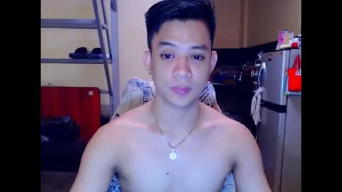 asiandreamboyx online show from October 7, 2025, 9:06 am