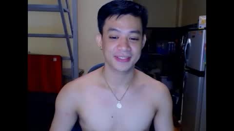 asiandreamboyx online show from October 19, 2025, 5:02 pm