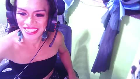 Snapshot of asiangoddezzts chatting on January 7, 2025, 4:37 pm Miss Audrey L Monel online show from January 7, 2025, 4:37 pm