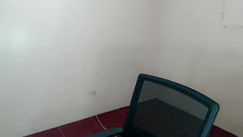 PRINCESS online show from April 7, 2026, 10:42 pm