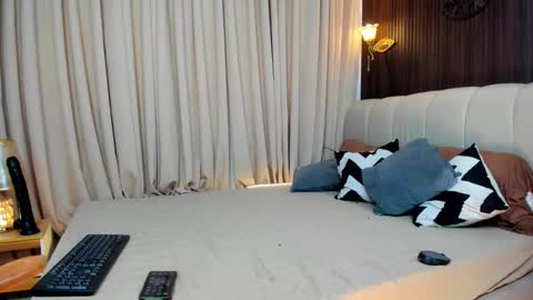 asianhugecockcindy online show from January 17, 2025, 8:11 pm