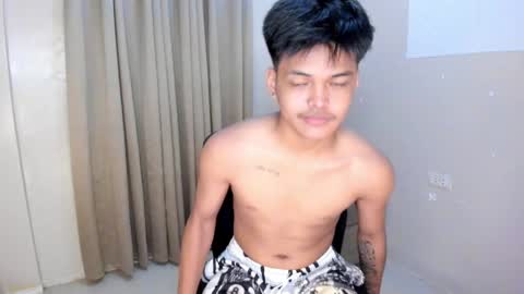 VICTORIA SCOTT online show from February 2, 2025, 9:51 am