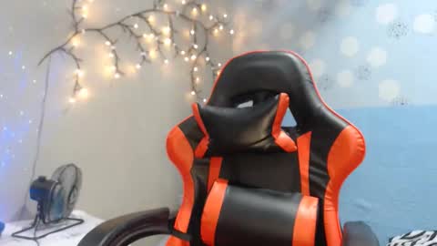 AMARA online show from November 16, 2025, 1:17 pm