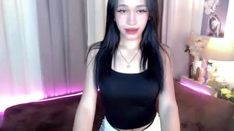 asianpetite_ivy online show from September 28, 2025, 3:45 am