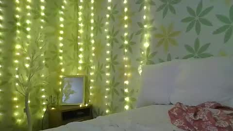 Snapshot of asianshiny chatting on February 21, 2025, 1:44 pm Alice online show from February 21, 2025, 1:44 pm