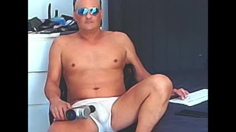 askil8802 online show from March 19, 2026, 4:38 am