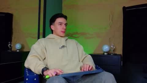 Aslan  online show from April 2, 2026, 3:26 am